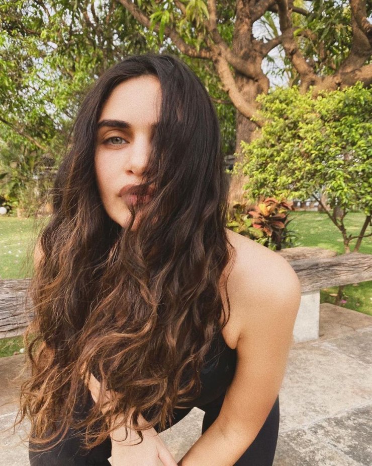 Gabriella Demetriades 10