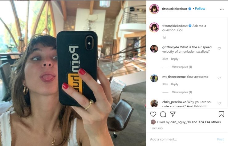 2 Pornhub riley reid post