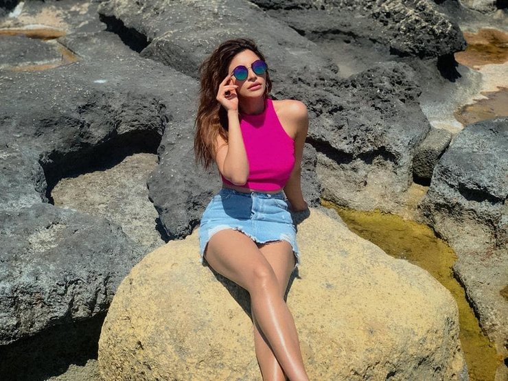 Shama Sikander 21