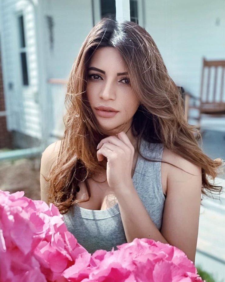 Shama Sikander 38