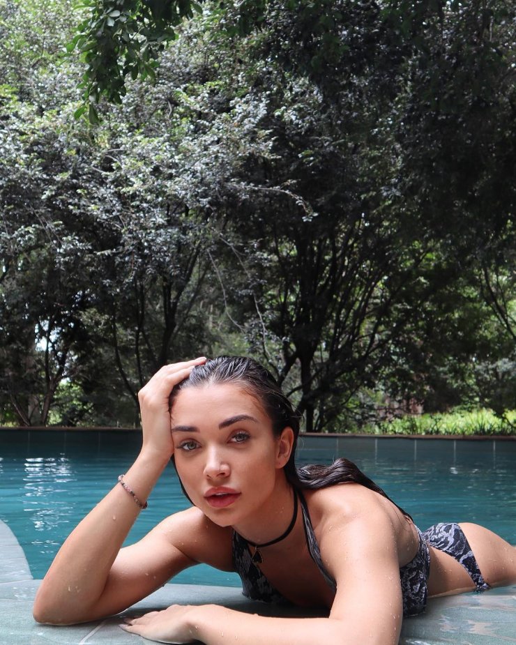 Amy Jackson 31