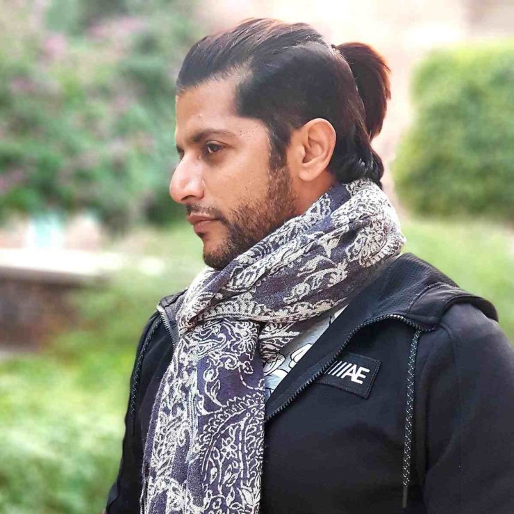 Karanvir Bohra Handsome