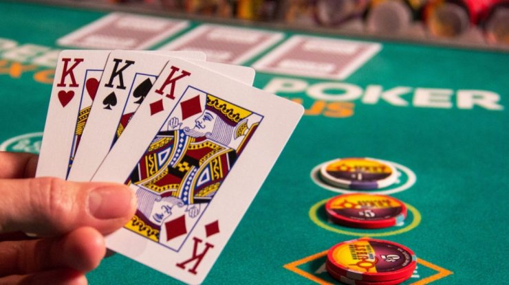 3 card poker betting strategy