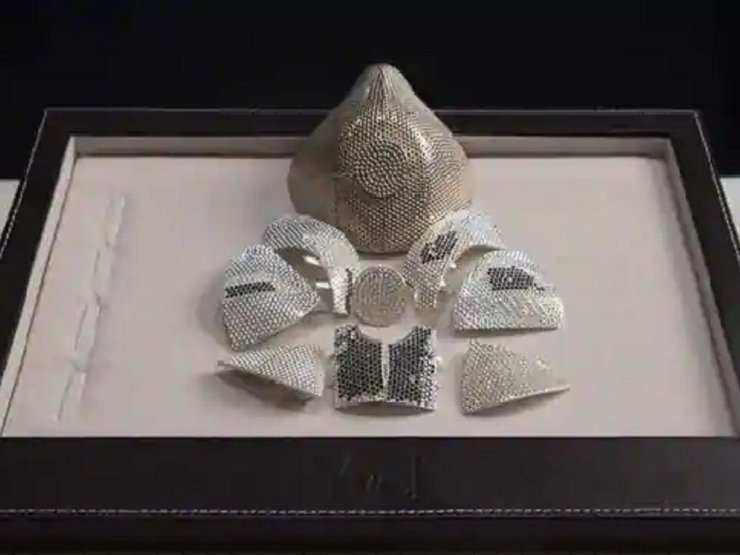 Diamond Face Mask