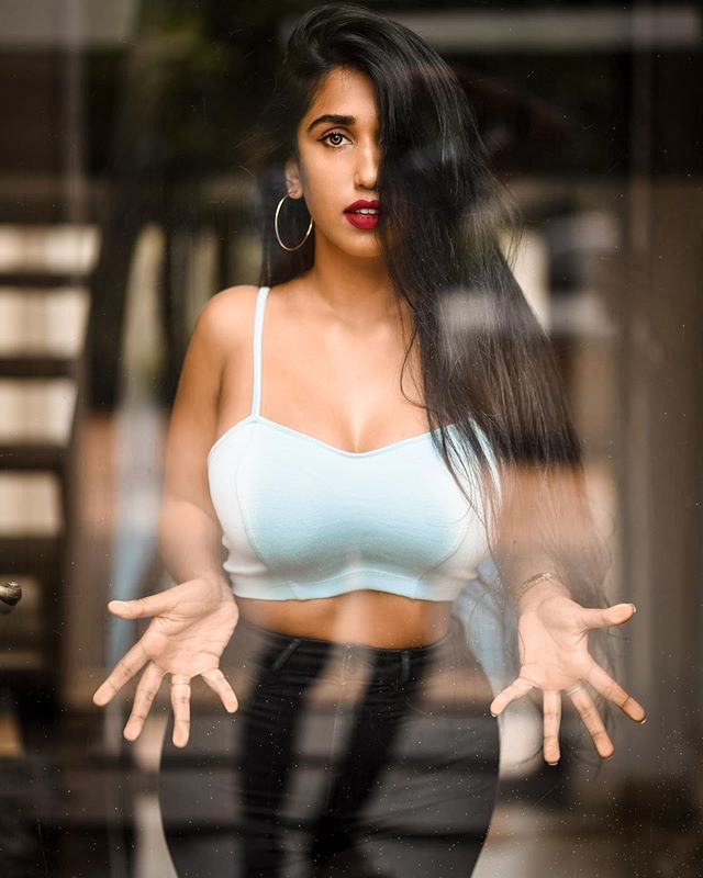 scarlett rose hot