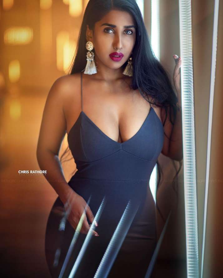 scarlett rose hot