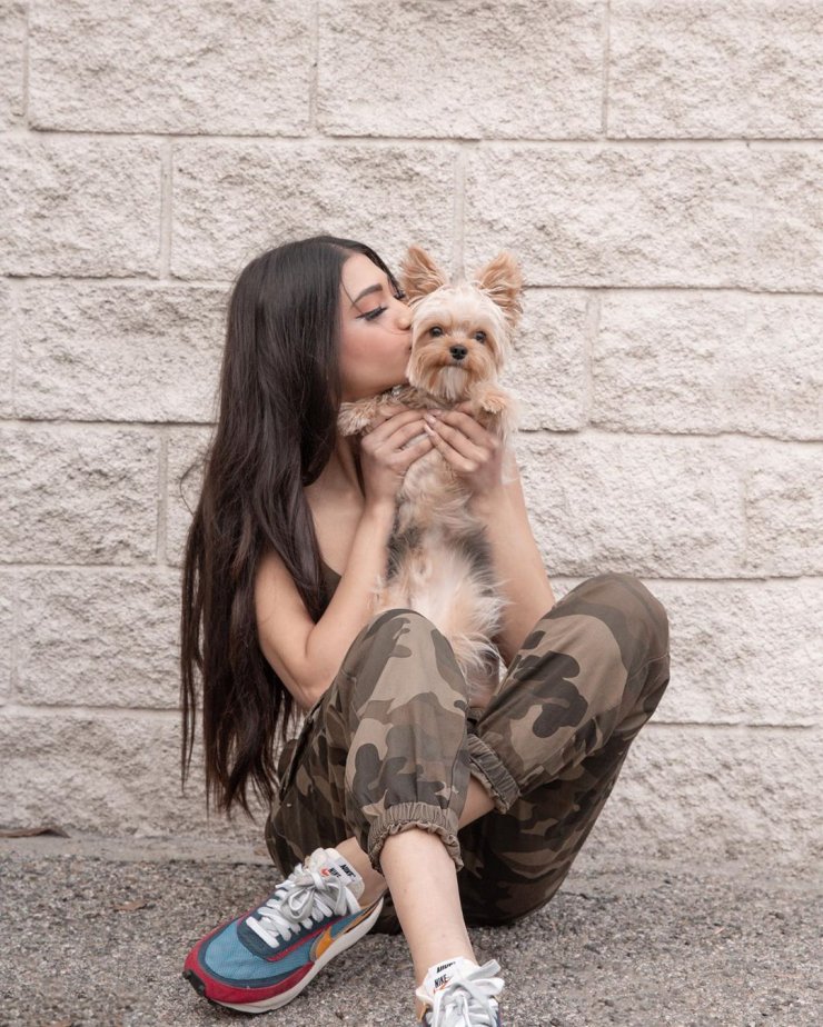 Alanna Panday Grabs Your Heart With These Extra Hot Stills