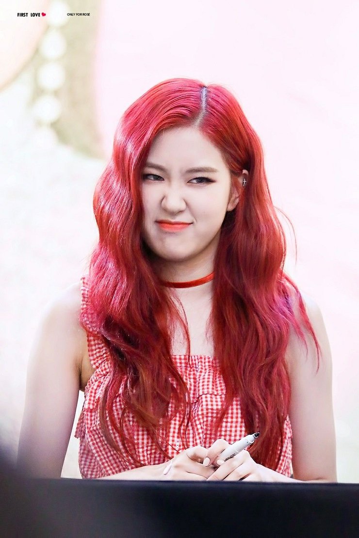 BLACKPINK Roseanne Park 3