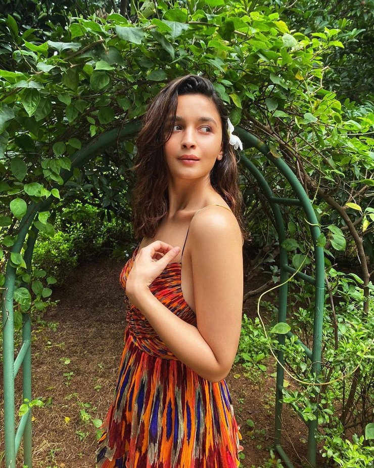 12 Alia Bhatt