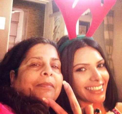 Sherlyn Chopra Net Worth 13