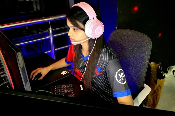 Indian Girl Gamer