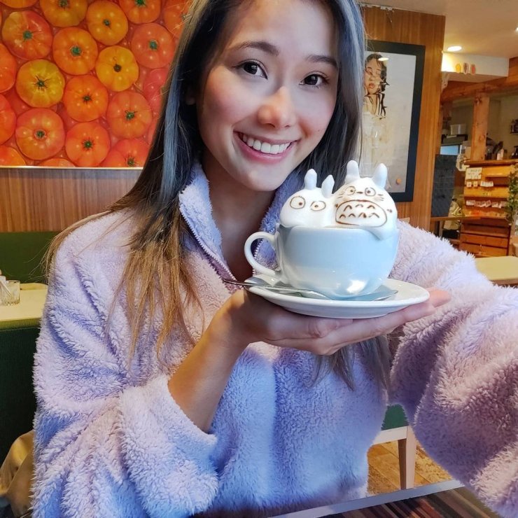 Jasmine Makes Irl Content