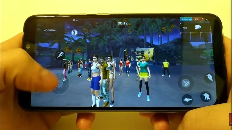 Xiaomi Poco F1 -  फ्री फायर गेम प्ले ऑनलाइन