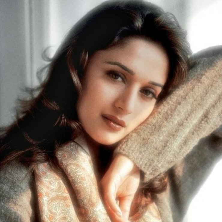 740px x 740px - Top 10 Most Beautiful Bollywood Actress Ever