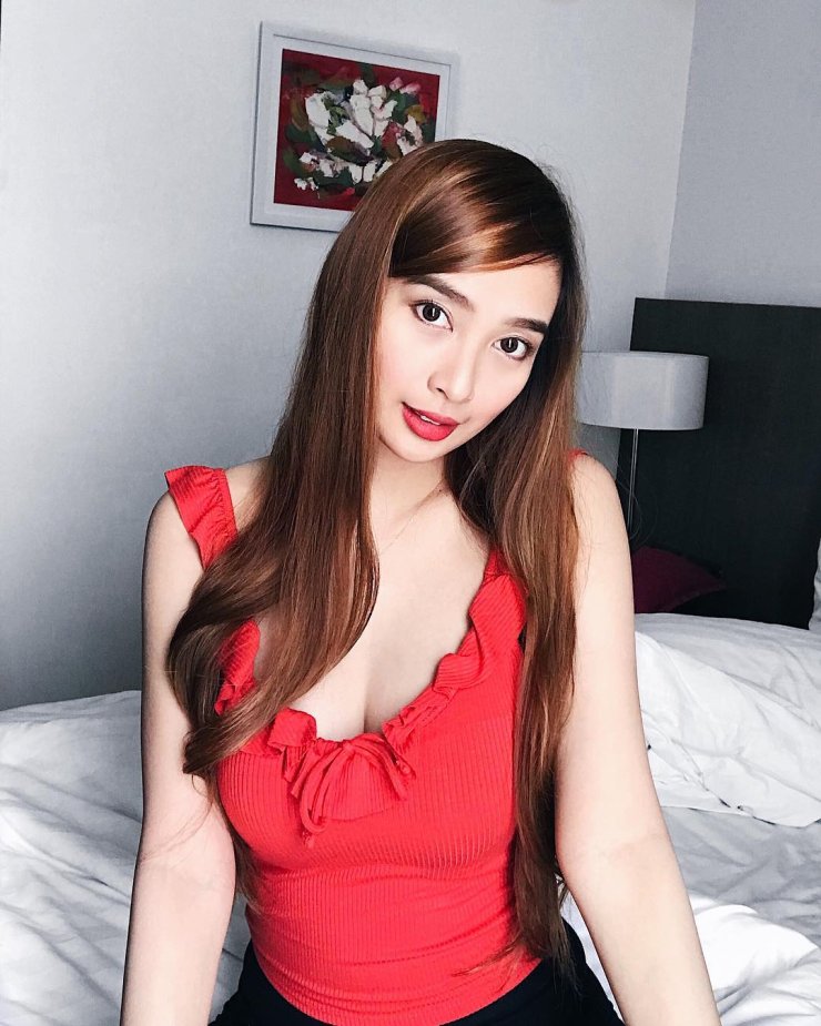 Hottest Phillippine Game Streamer Ann B. Mateo Makes Your Heart Race
