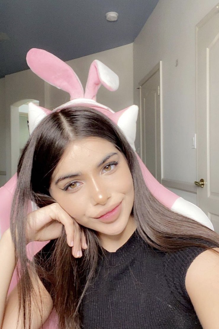 Alinaarose 4