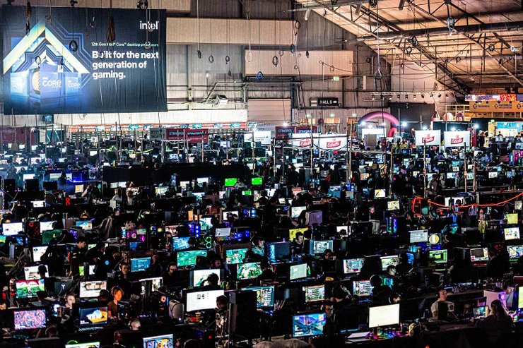 DreamHack eGaming: All About The Biggest eSports Event In 2022