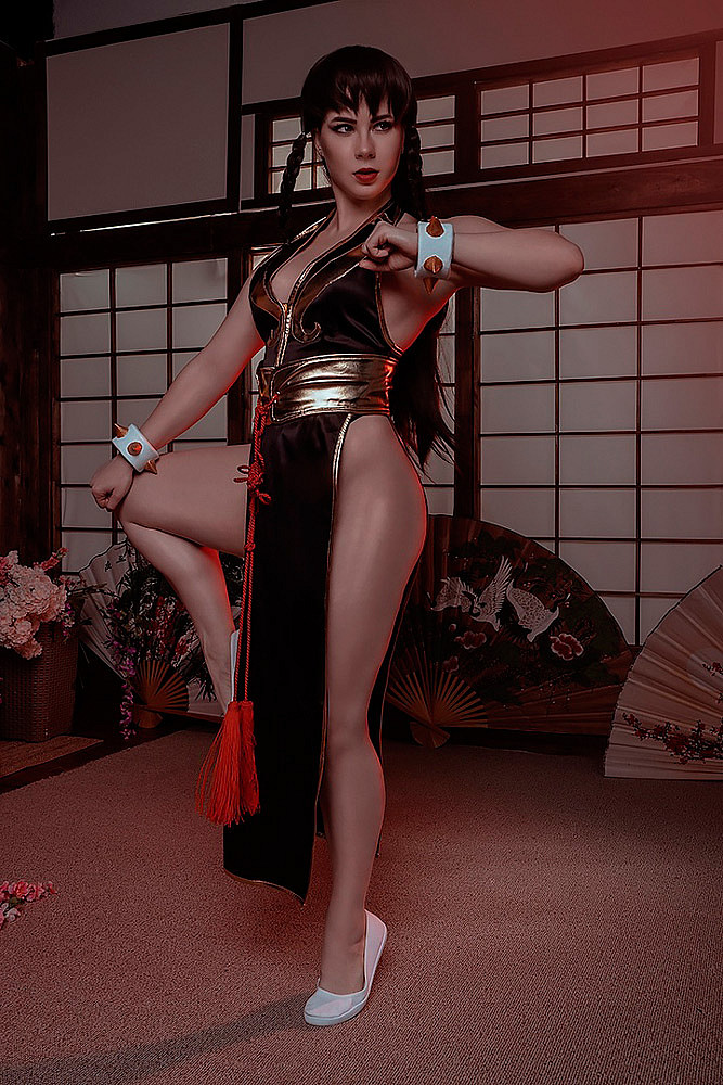Chun Li (Street Fighter) by Anastasya Zelenova