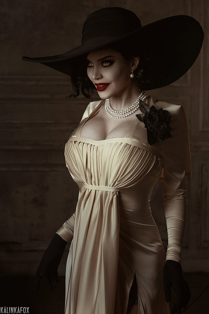 Lady Dimitrescu (Resident Evil Village) by Kalinka Fox (NSFW)