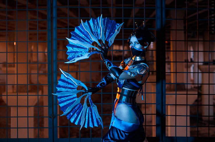 Cassie Cage vs Kitana (Mortal Kombat)