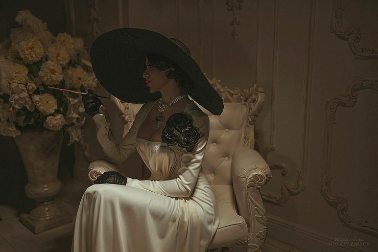 Lady Dimitrescu (Resident Evil Village) by Anastasia Sallozare