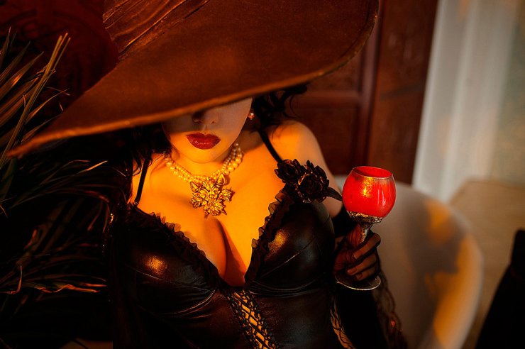 Lady Dimitrescu in Black (Resident Evil Village) by Alice (NSFW)